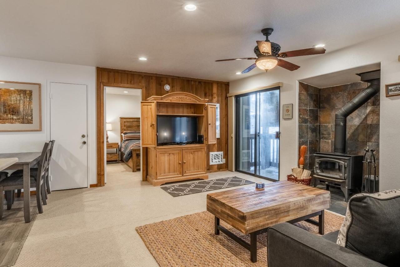 Hidden Valley Village #103 Nicely Updated 1 Bedroom 1 Bathroom Condo Short 10 Min Walk From Village Мамът Лейкс Екстериор снимка