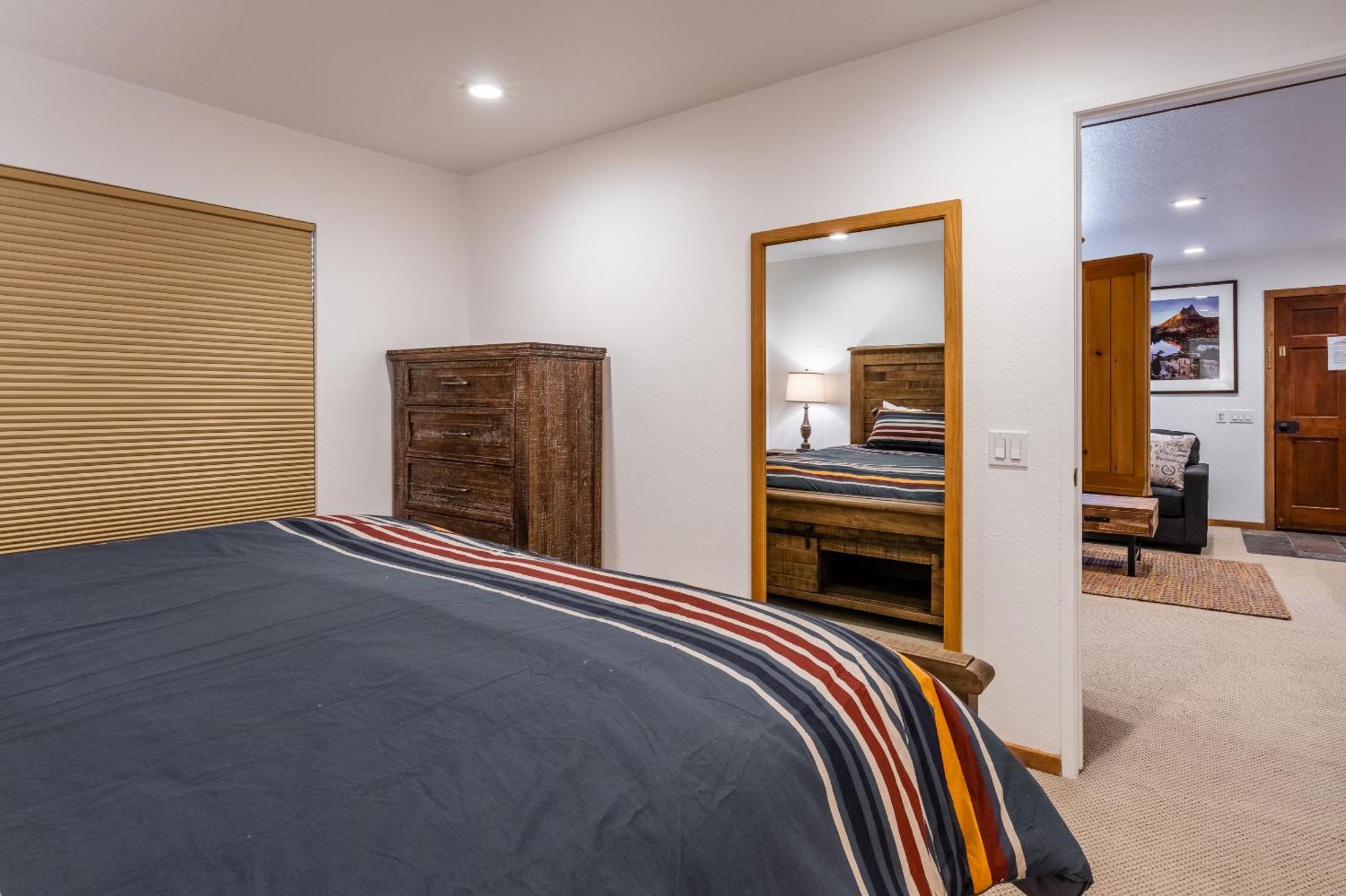 Hidden Valley Village #103 Nicely Updated 1 Bedroom 1 Bathroom Condo Short 10 Min Walk From Village Мамът Лейкс Стая снимка
